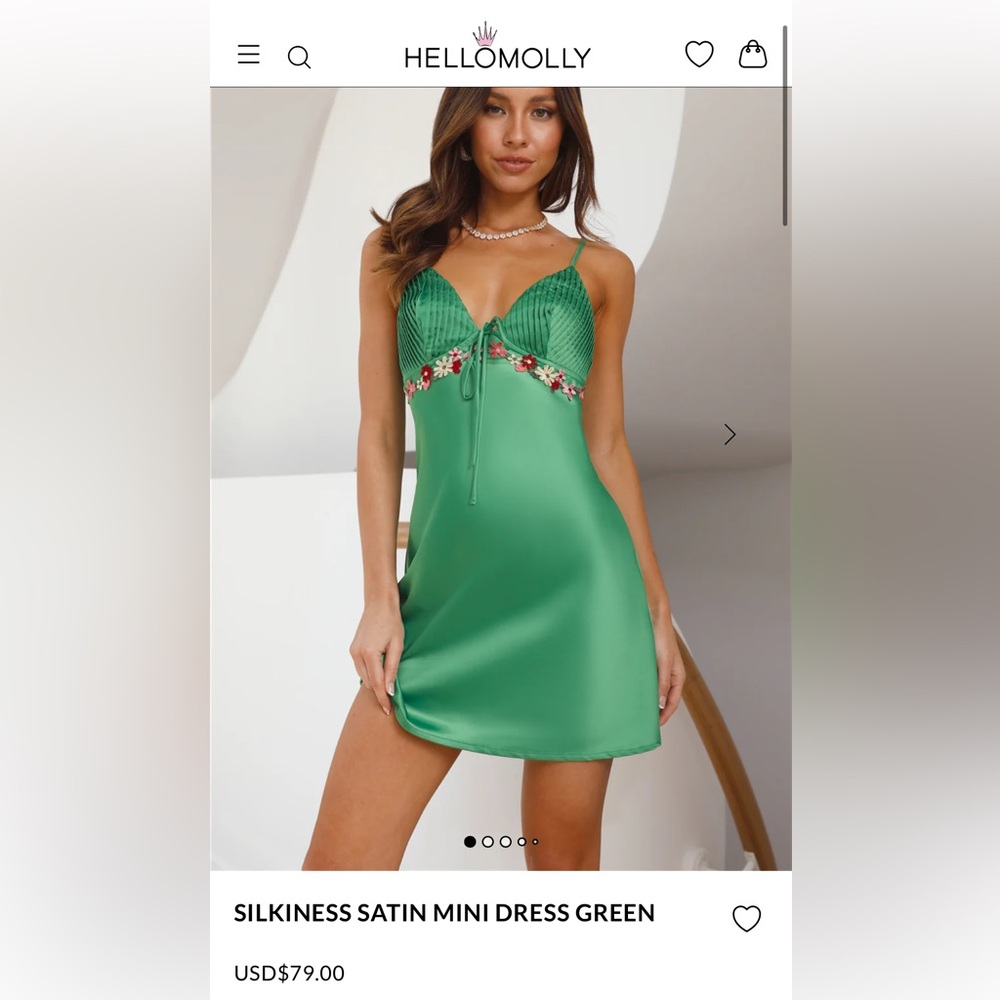 NWT Hello Molly SILKINESS SATIN MINI DRESS GREEN
Emerald